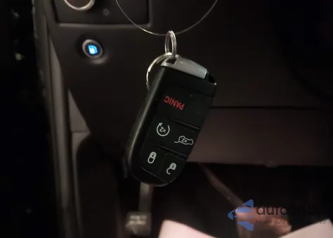 2019 Jeep Grand Cherokee Limited 4X2 z USA, uszkodzony, nr VIN 1C4RJEBG1KC851379